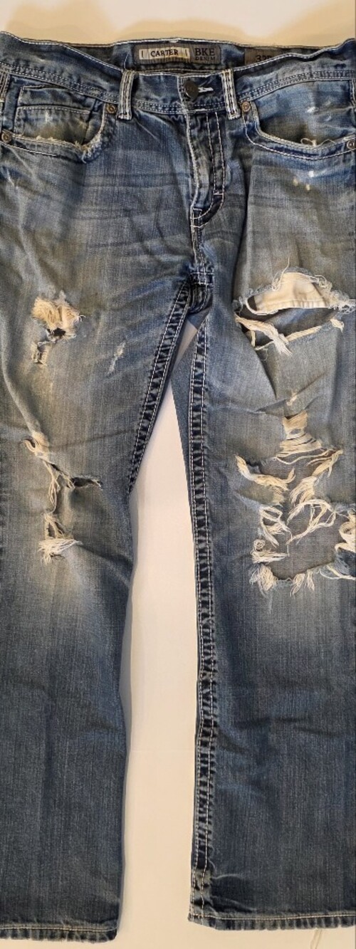 Carter BKE Men's Relaxed Distressed Light Blue Jeans 32R
